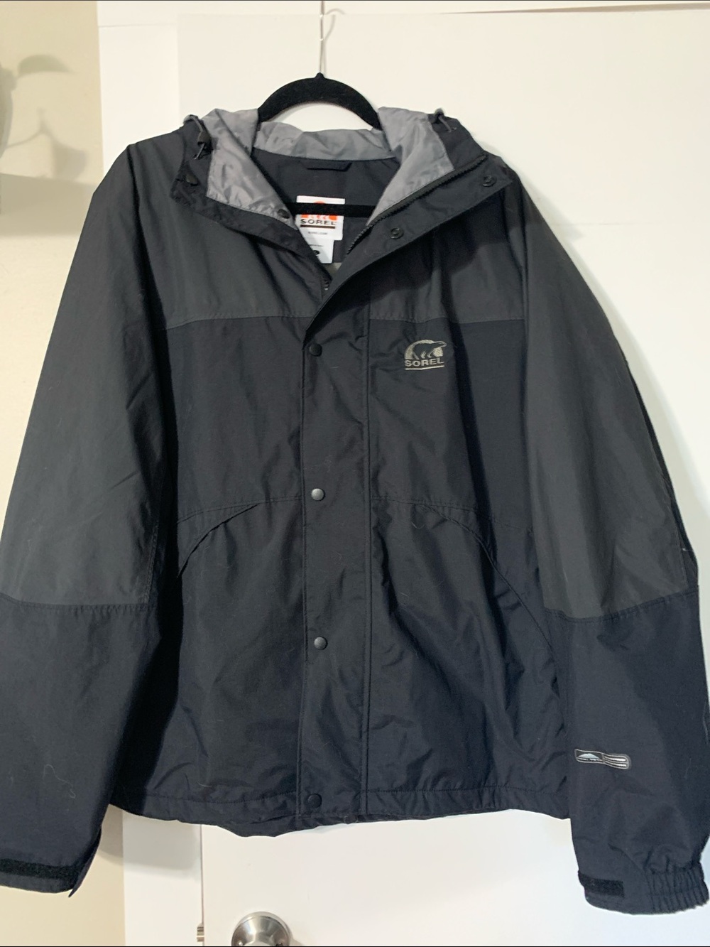 Sorel Men’s Black Hooded Raincoat with Contrast Gray Lining